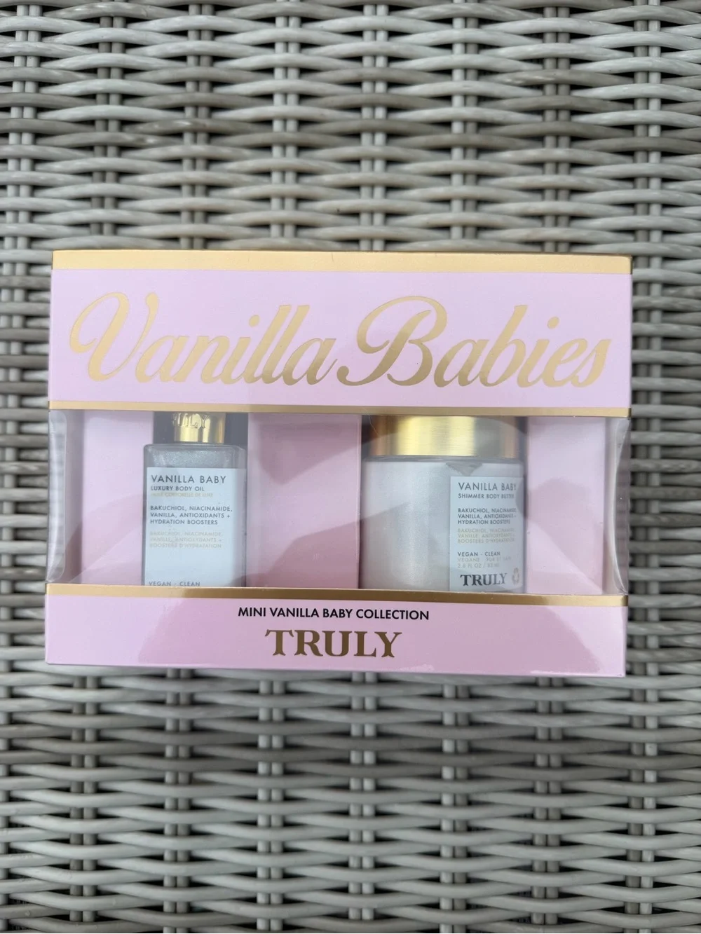 TRULY Vanilla Babies Mini Body Oil & Butter Set - Pink & Gold